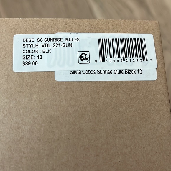 Last chance - New Silvia Cobos Flat Mules - black with white and gold tassels - Picture 6 of 12